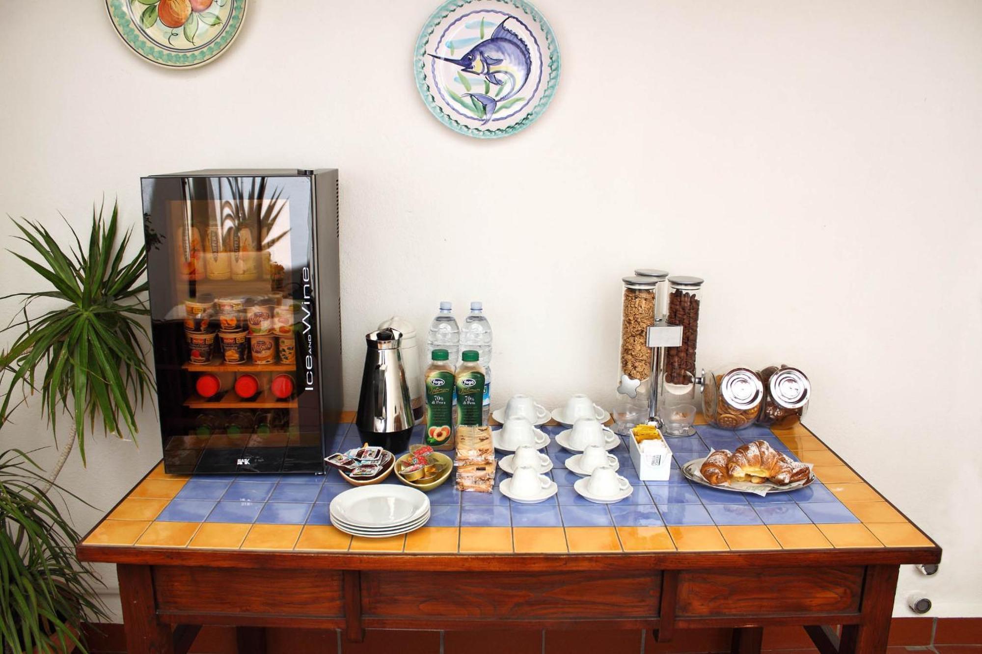 Blu Mediterraneo B&B เมสซีนา ภายนอก รูปภาพ